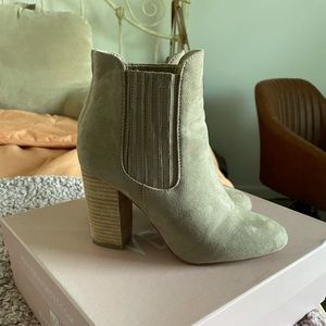 Verali Princess Boots